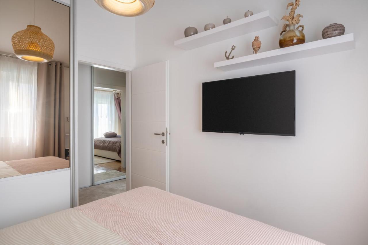 Apartment Tikvarin, Kastel Kambelovac Kastela Luaran gambar