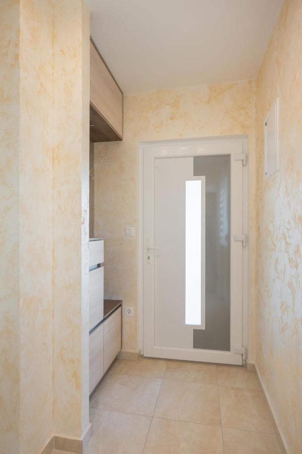 Apartment Tikvarin, Kastel Kambelovac Kastela Luaran gambar