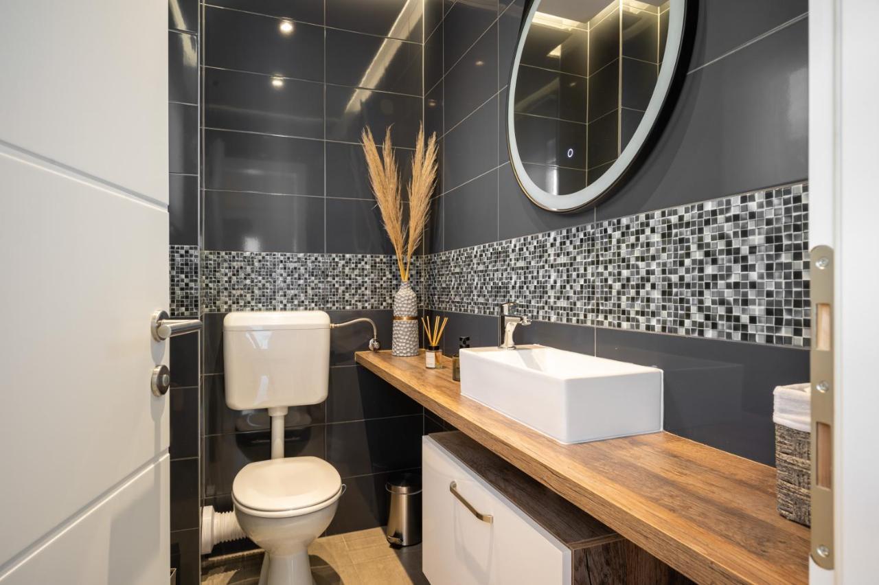 Apartment Tikvarin, Kastel Kambelovac Kastela Luaran gambar